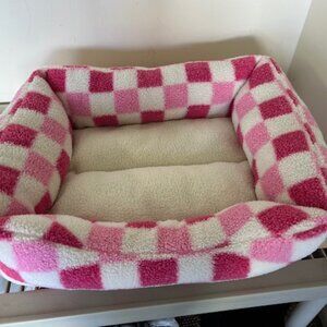 New Pink Checkered Dog Cat Bed, new, washable